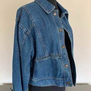BBJ denim jean jacket with oversized front pockets Large